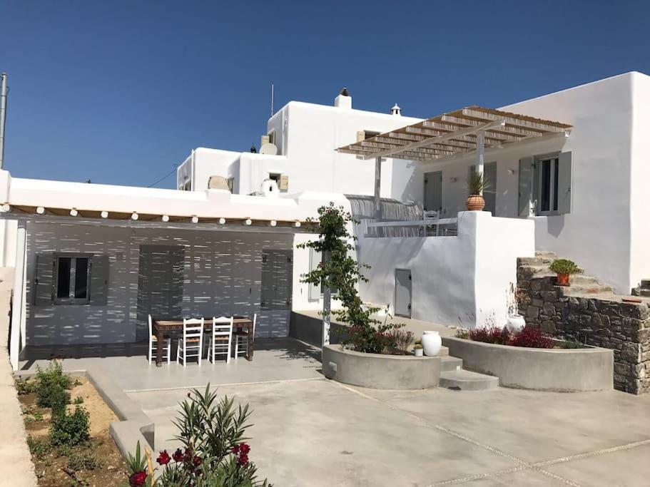Historical Mykonian * Mykonos Town